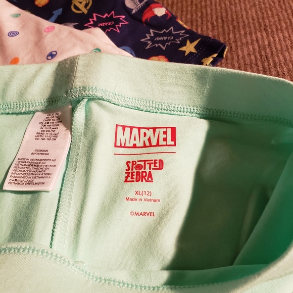 3 MARVEL SPOTTED ZEBRA - Picture 3 of 12